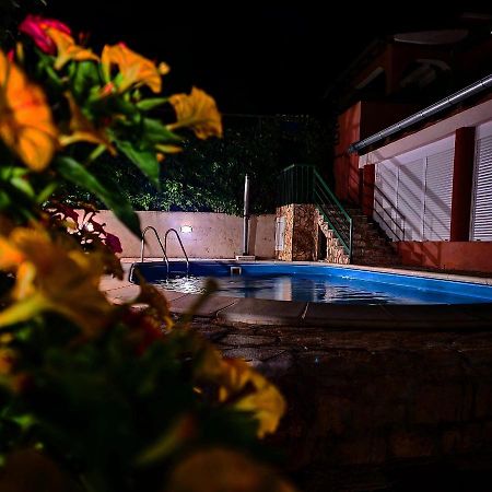 Guesthouse Dila Galovac  Dış mekan fotoğraf