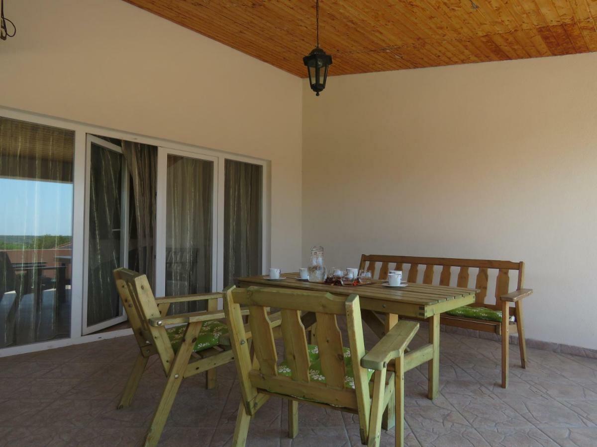 Guesthouse Dila Galovac  Dış mekan fotoğraf